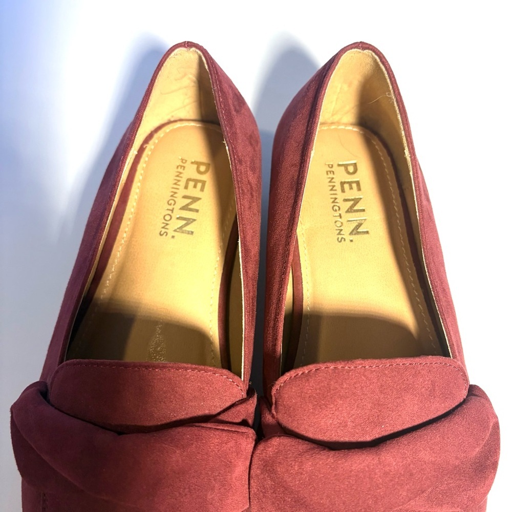 Penningtons burgundy Loafers with Bow like accent, low heel, Sz 8.5 WW, like new - Picture 4 of 9